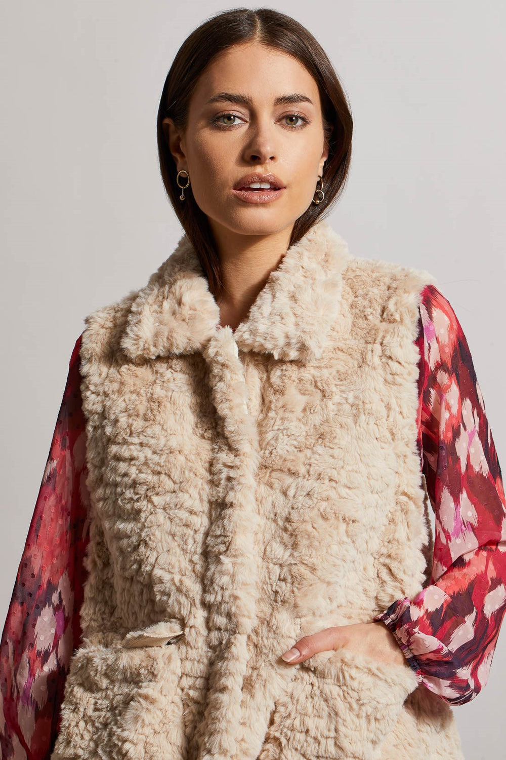FAUX FUR VEST