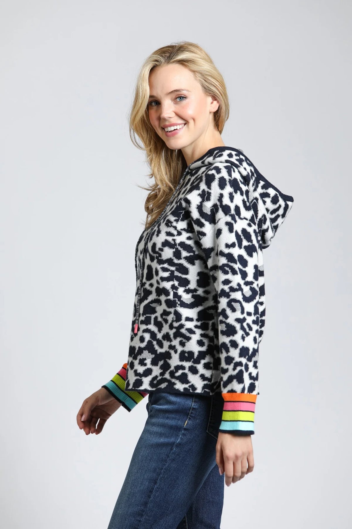 Animal Pattern Hoodie w/ Cuff Stripe