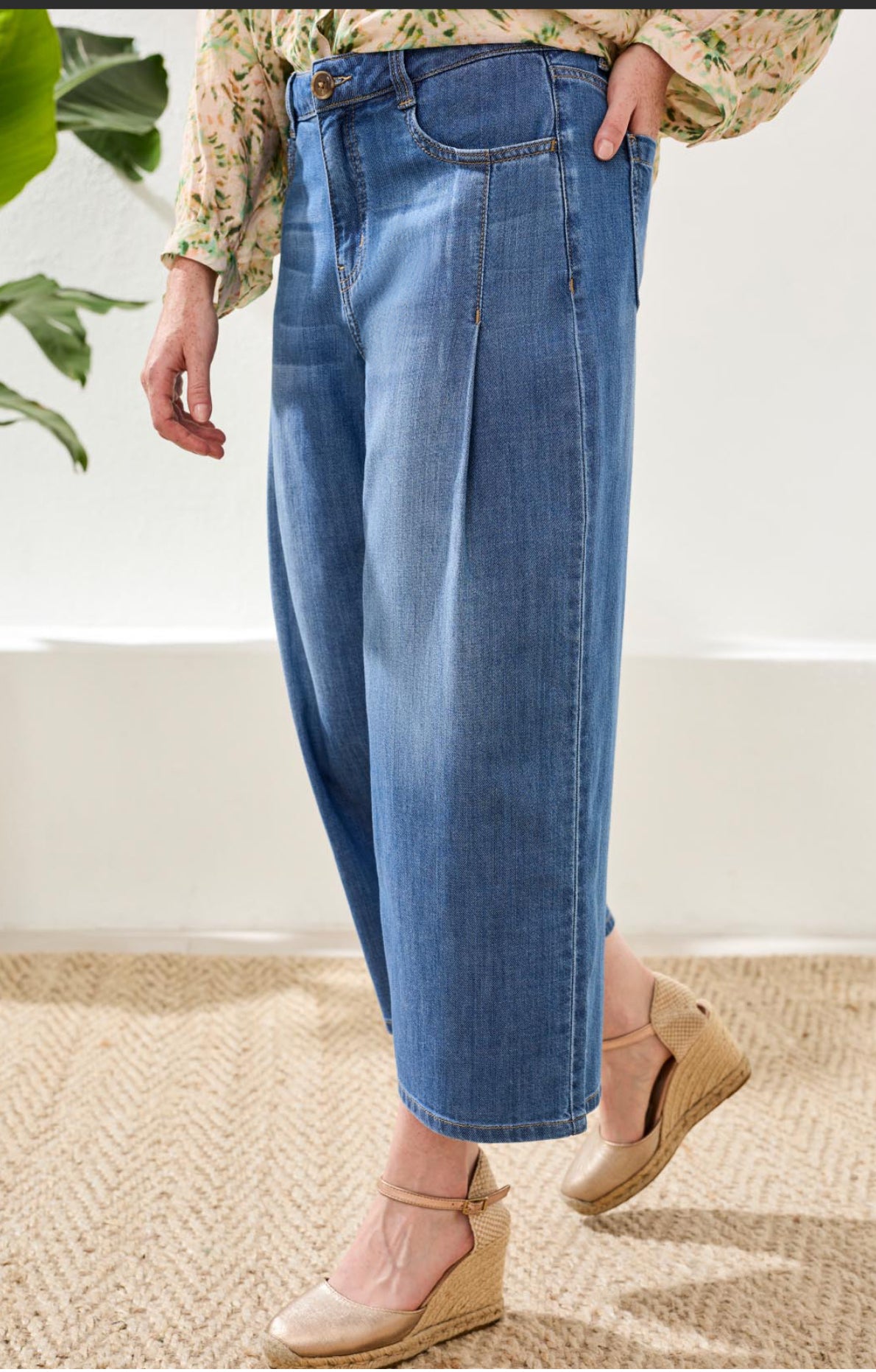 Audrey Pleated Crop Wide