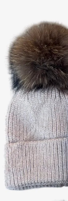 Lux Loro Cashmere Hat Fur Pom