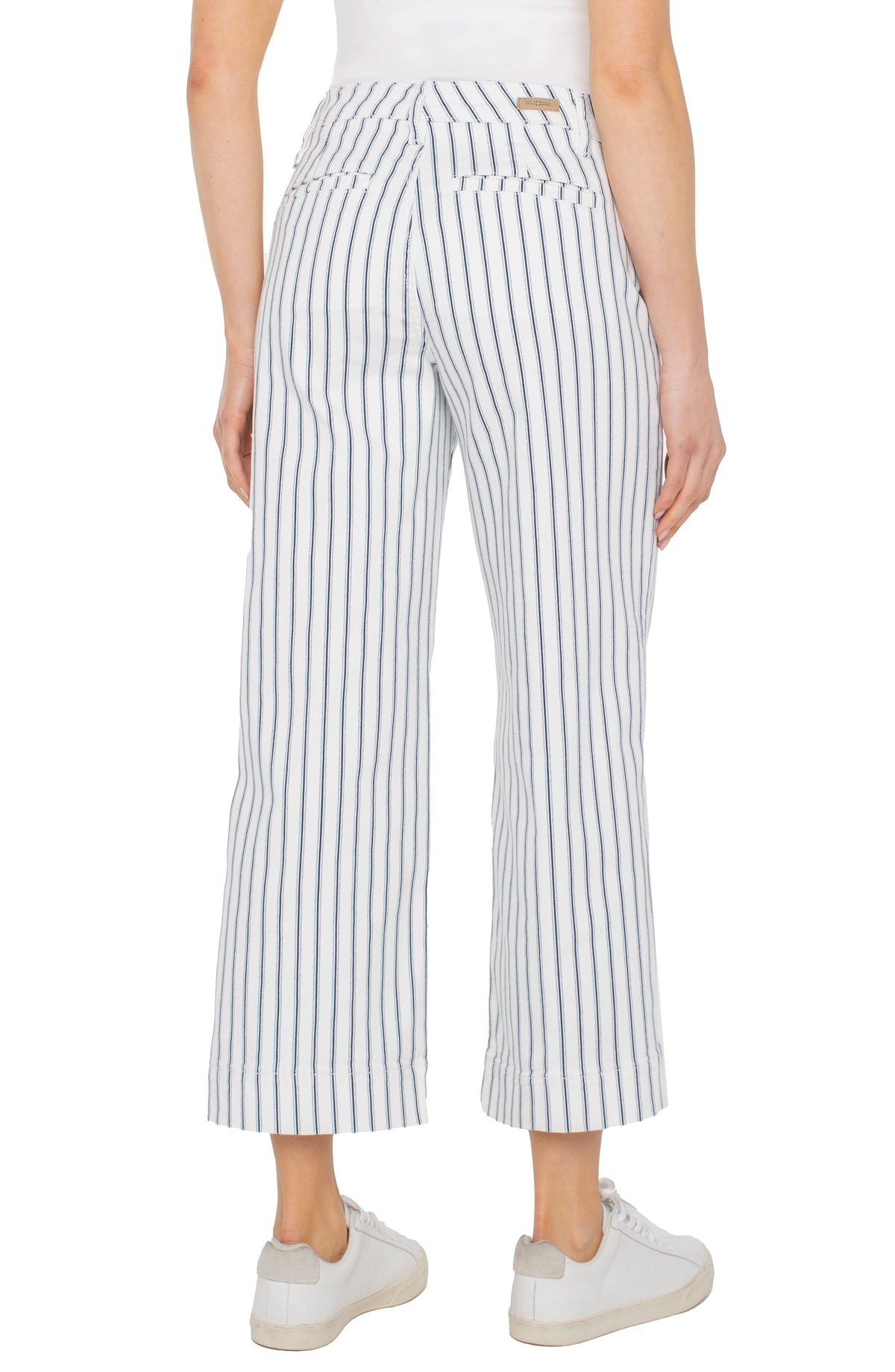 Patch Pocket Wide Leg Crop
