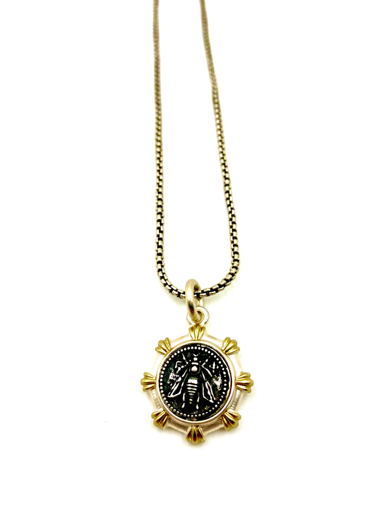 Sting Necklace