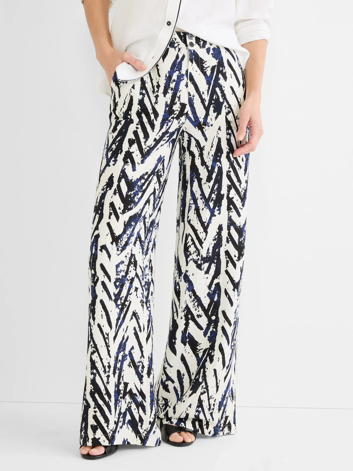 31” Indigo Crosshatch Linen Wide Leg