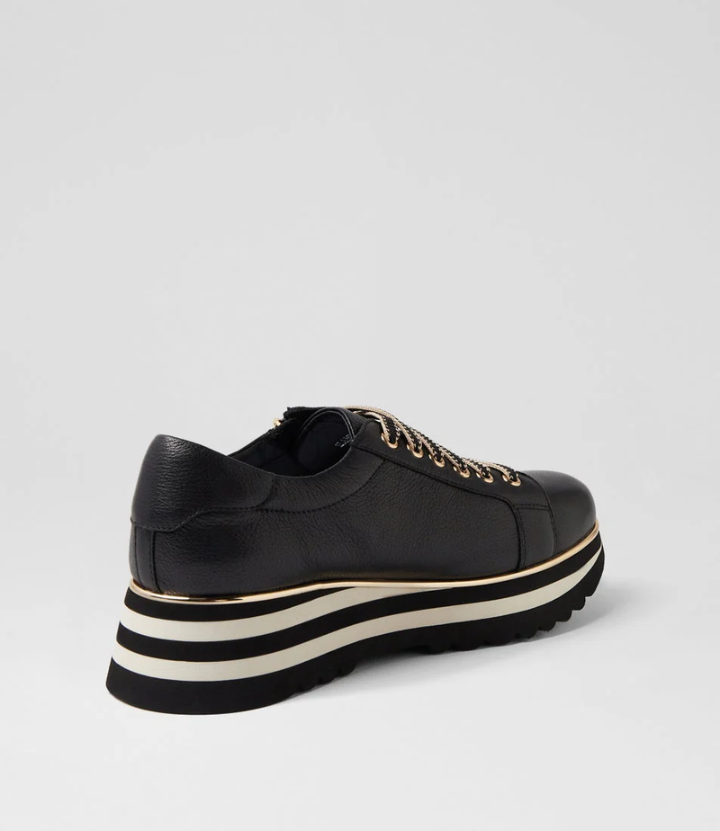 Eammes Black Leather Shoe