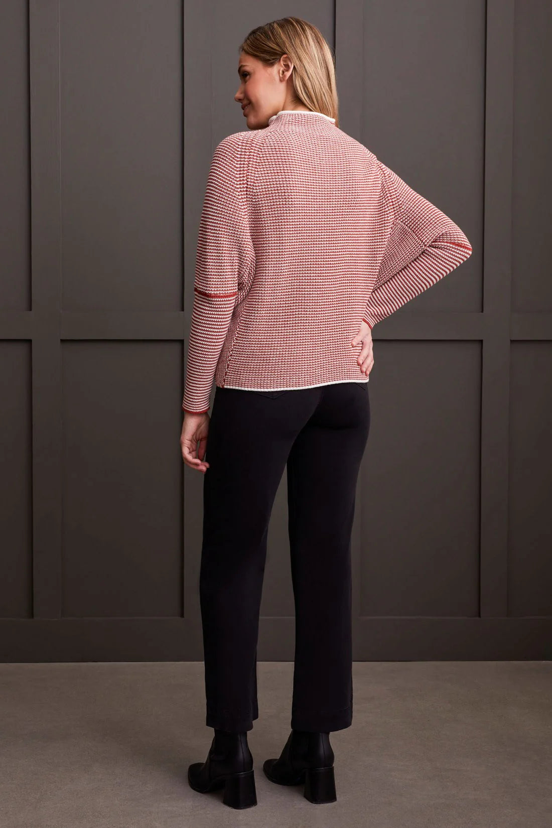 FUNNEL NECK SWEATER WITH CONTRAST TIPPING