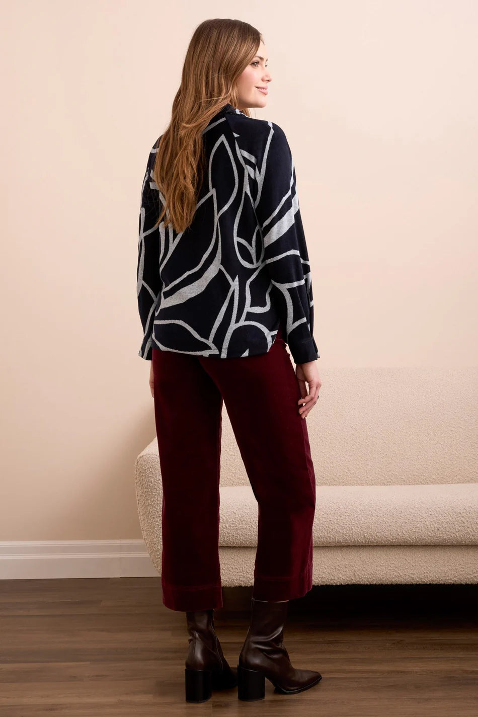Johnny Collar Top w Side Slits