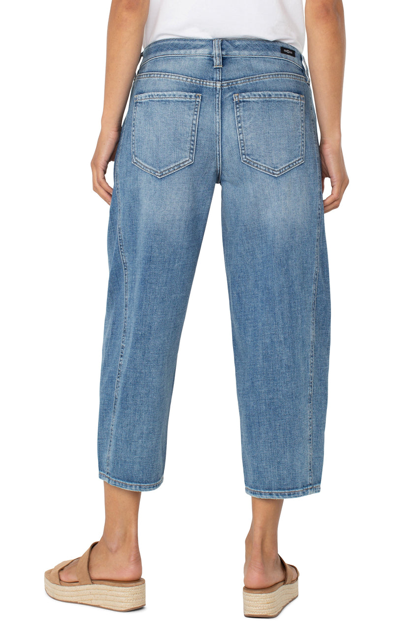 Cropped Barrel Jean